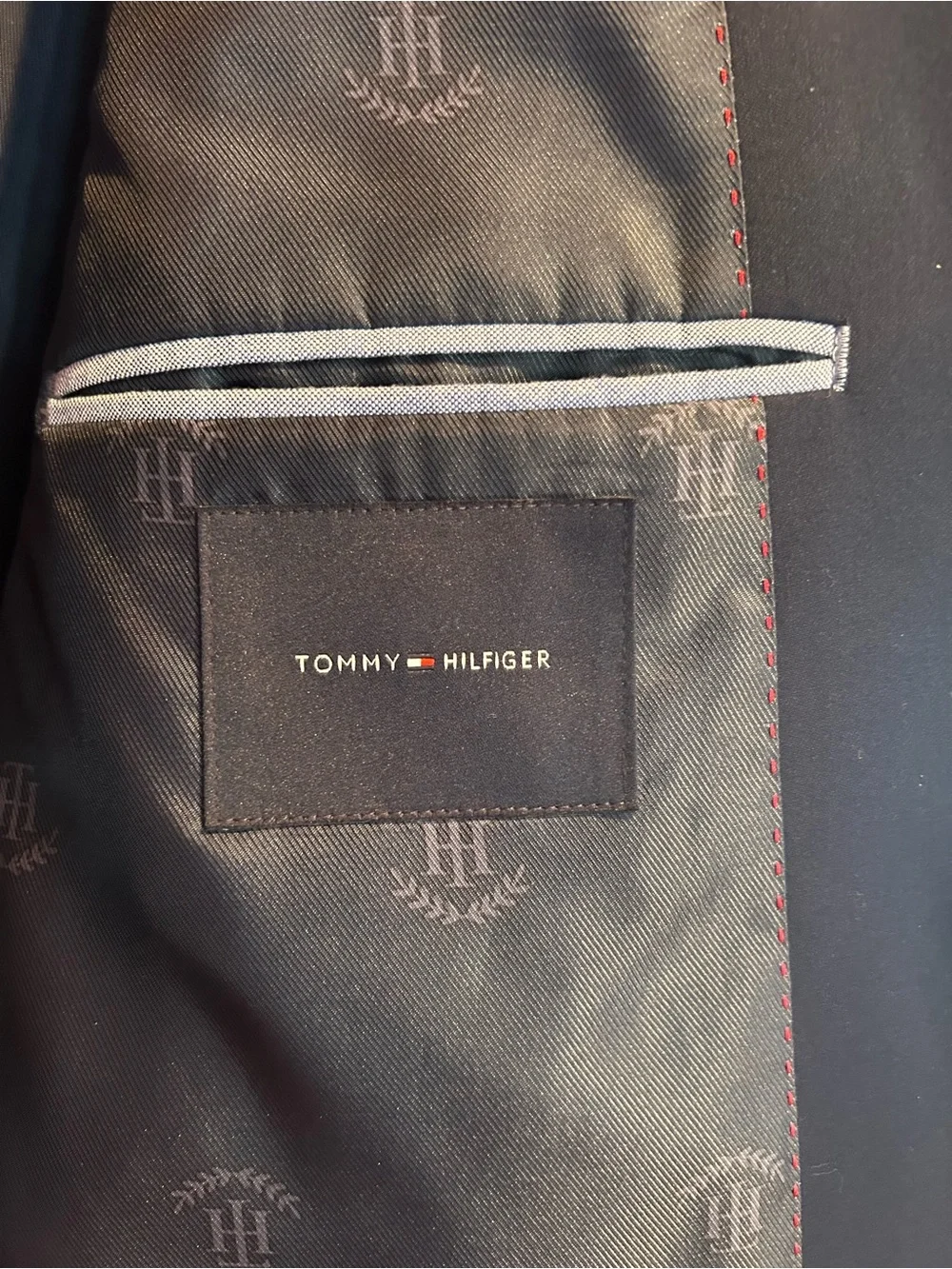 Tommy Hilfiger Men's Modern-Fit Solid Navy Blazer- size 40R